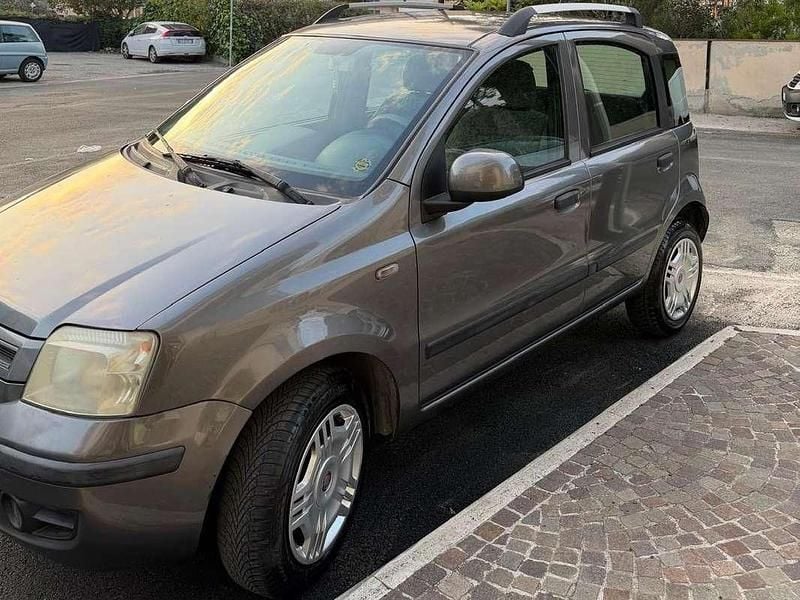 Usata Fiat Panda Dynamic 60 CV (44 kW) 2010 Grigio Utilitaria