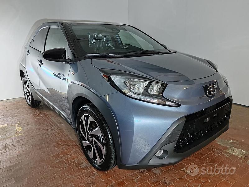 Nuova Toyota Aygo X Trend 72 CV (52 kW) 2025 Blu SUV
