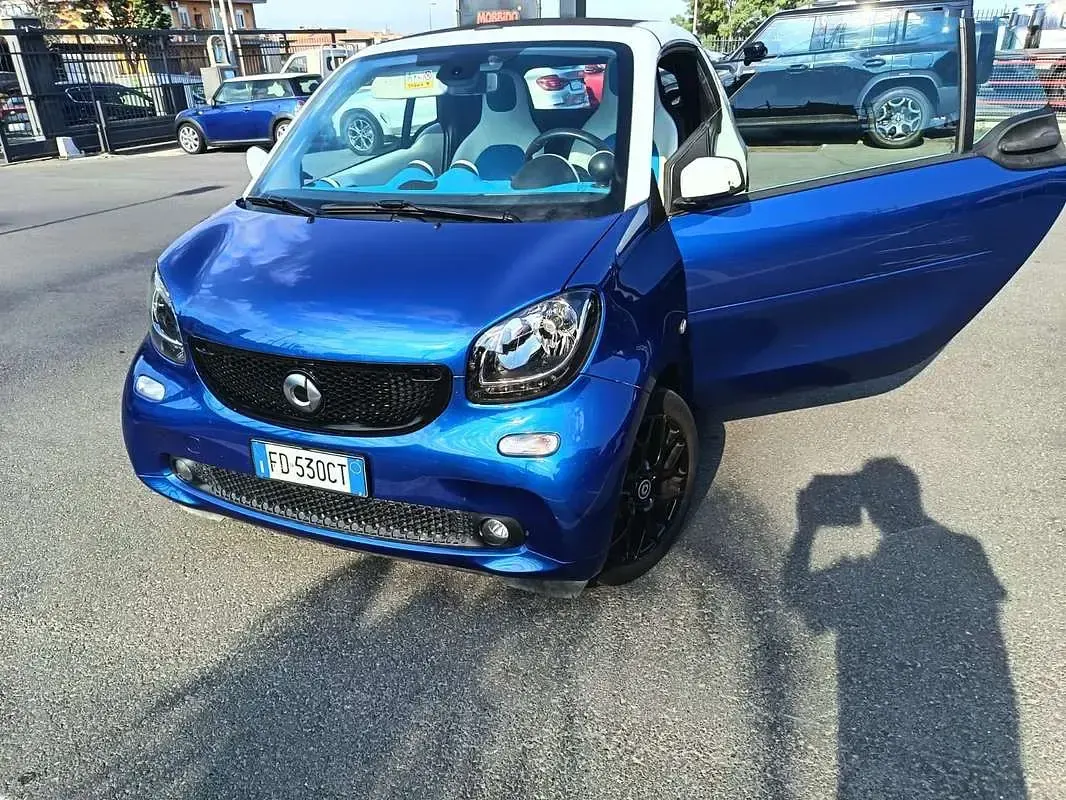Usata Smart ForTwo Cabrio Proxy 71 CV (52 kW) 2016 Blu/azzurro Cabrio
