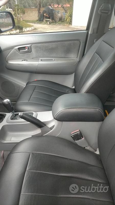 Usata Toyota HiLux 171 CV (125 kW) 2008 Nero Pick-up
