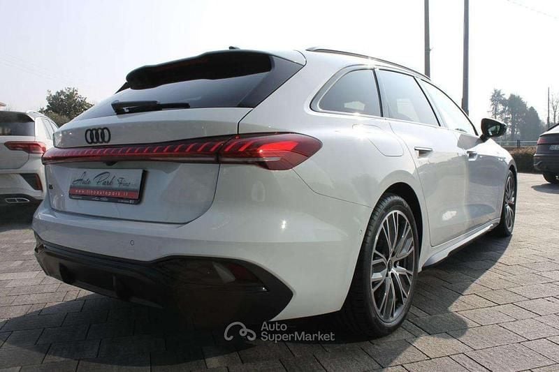 Nuova Audi A5 S-Line 204 CV (150 kW) 2025 Bianco ghiaccio Coupé