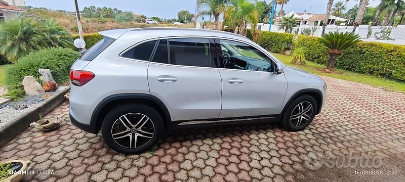 Usata 2022 Mercedes GLA180 SUV | 34.500 € (Buon prezzo) - Immagine 1/4