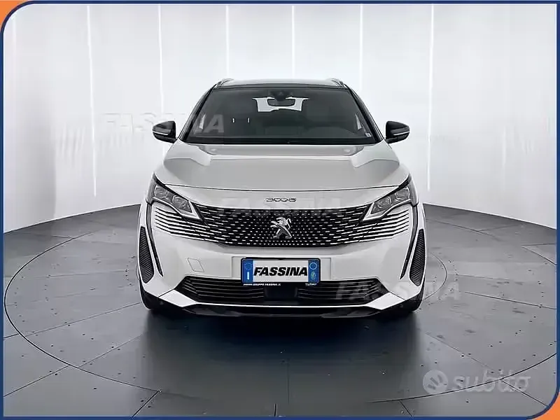 Usata Peugeot 3008 GT 131 CV (96 kW) 2021 Bianco/nero SUV