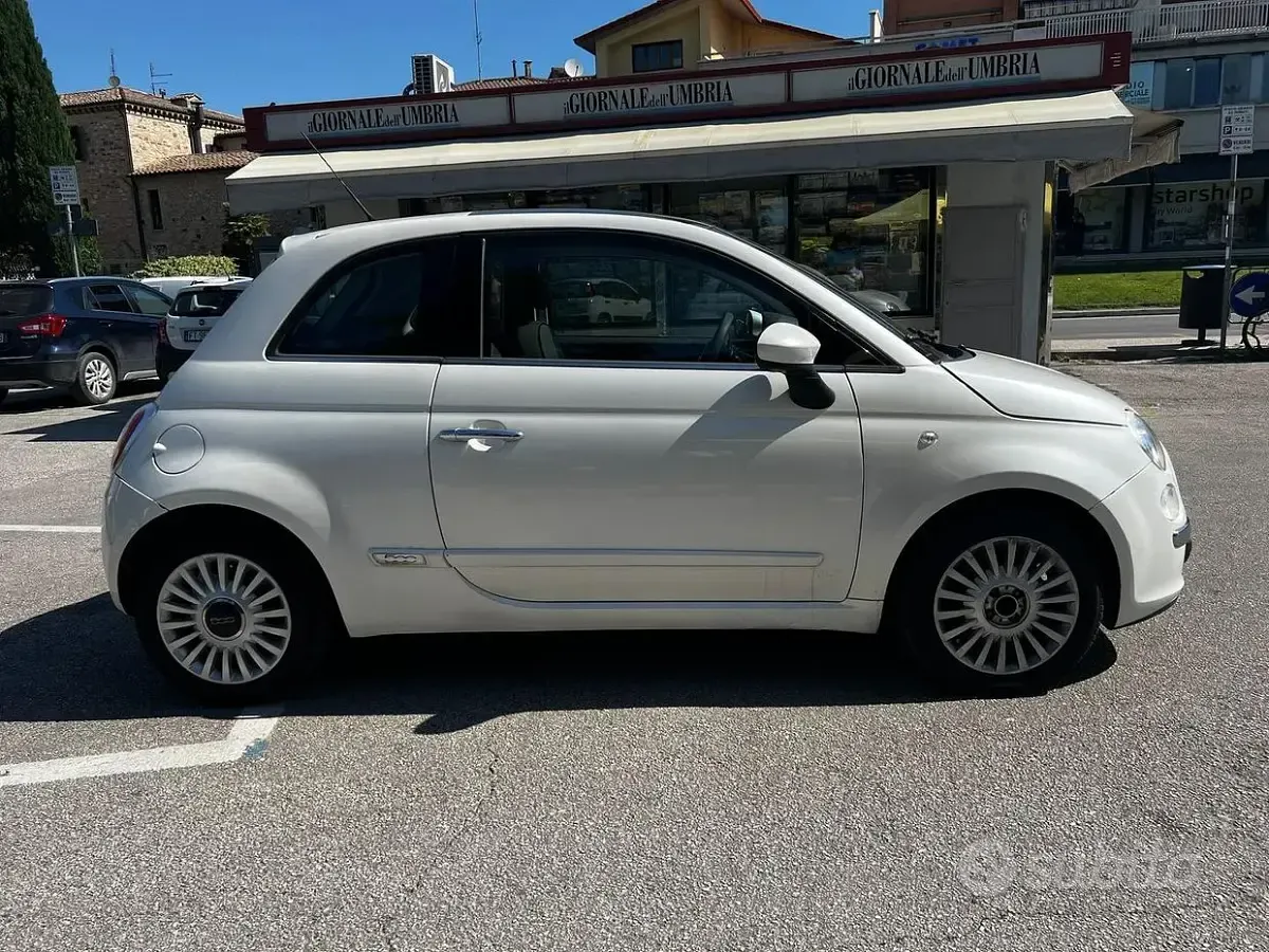 Usata Fiat 500 Lounge 75 CV (55 kW) 2009 Bianco Cabrio