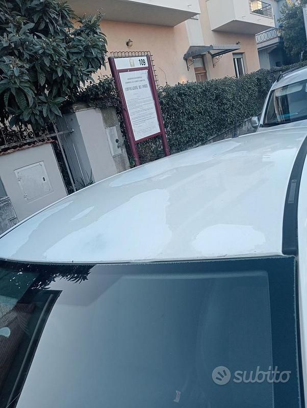 Usata Opel Corsa 75 CV (55 kW) 2010 Bianco Utilitaria