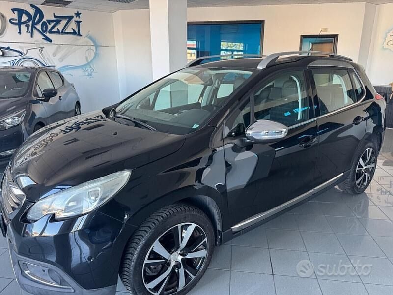 Usata Peugeot 2008 110 CV (80 kW) 2015 Nero SUV