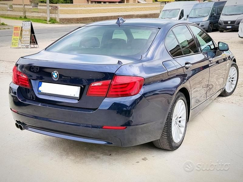 Usata BMW 530 M Sport 258 CV (189 kW) 2013 Blu Berlina