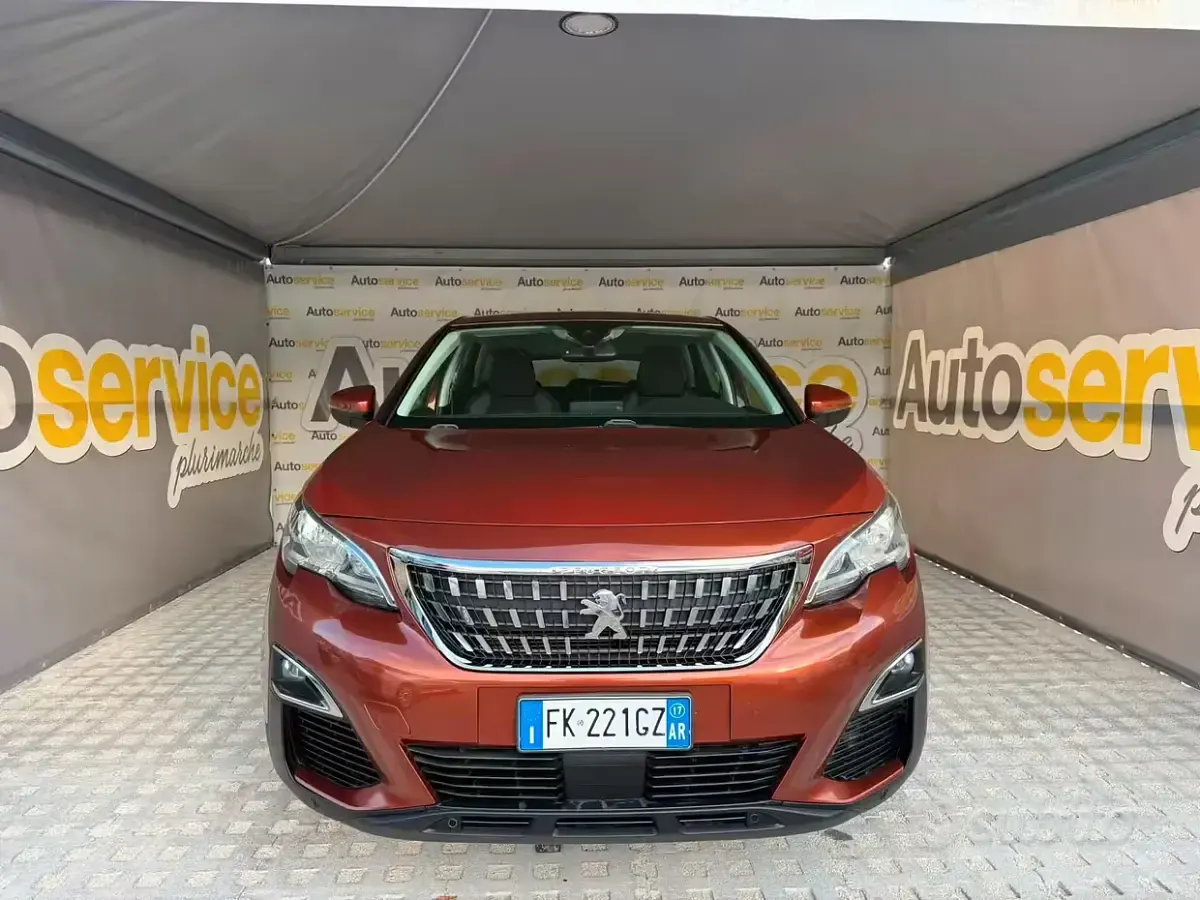 Usata Peugeot 3008 Allure 120 CV (88 kW) 2017 Marrone SUV