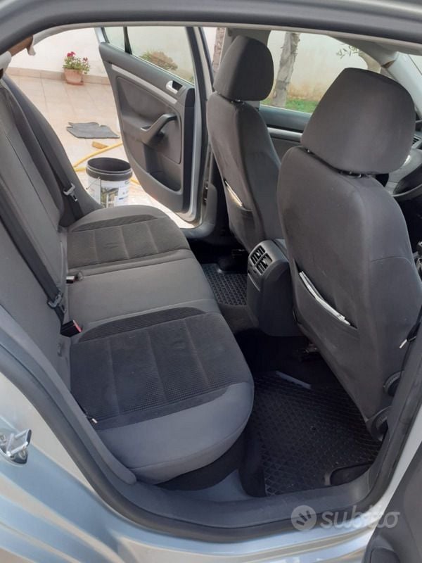 Usata VW Jetta 105 CV (77 kW) 2009 Grigio Berlina