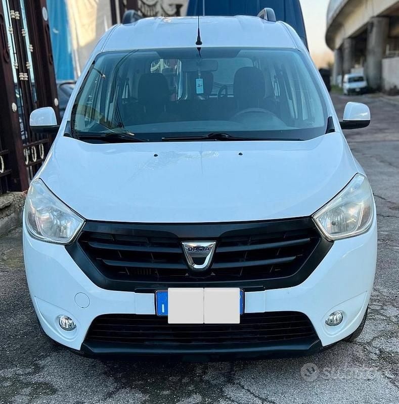 Usata Dacia Dokker 75 CV (55 kW) 2013 Bianco Monovolume