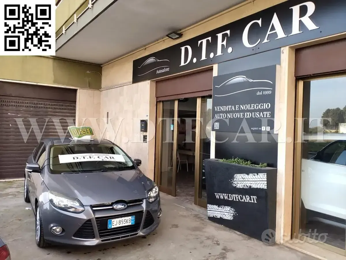 Usata Ford Focus Titanium 116 CV (85 kW) 2011 Grigio Berlina
