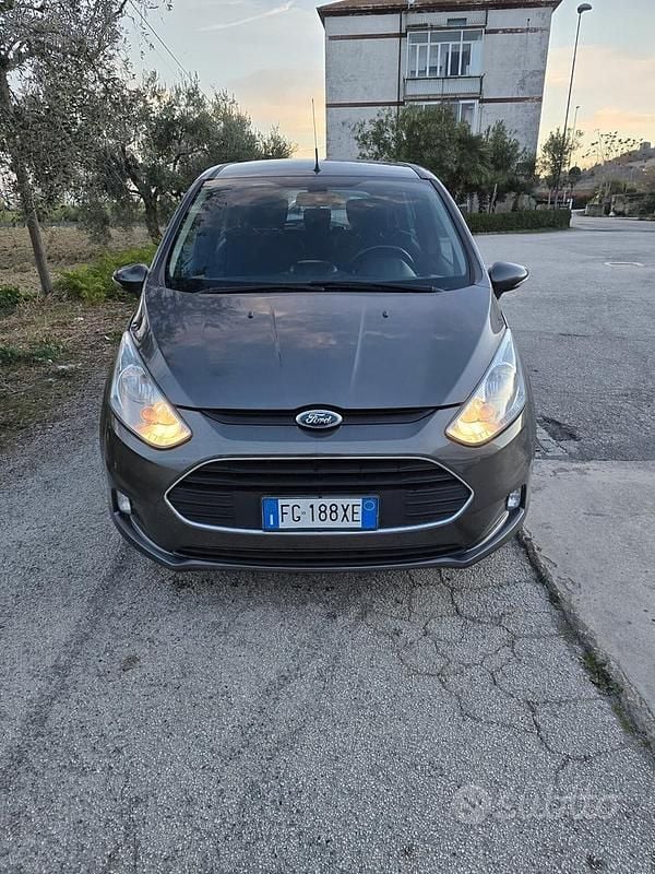 Usata Ford B-MAX Business Edition 75 CV (55 kW) 2017 Grigio Monovolume