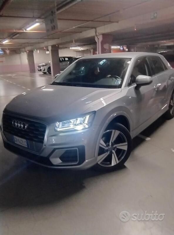 Grigio Usata 2020 Audi Q2 Admired SUV | 22.000 € (Buon prezzo) - Immagine 1/1
