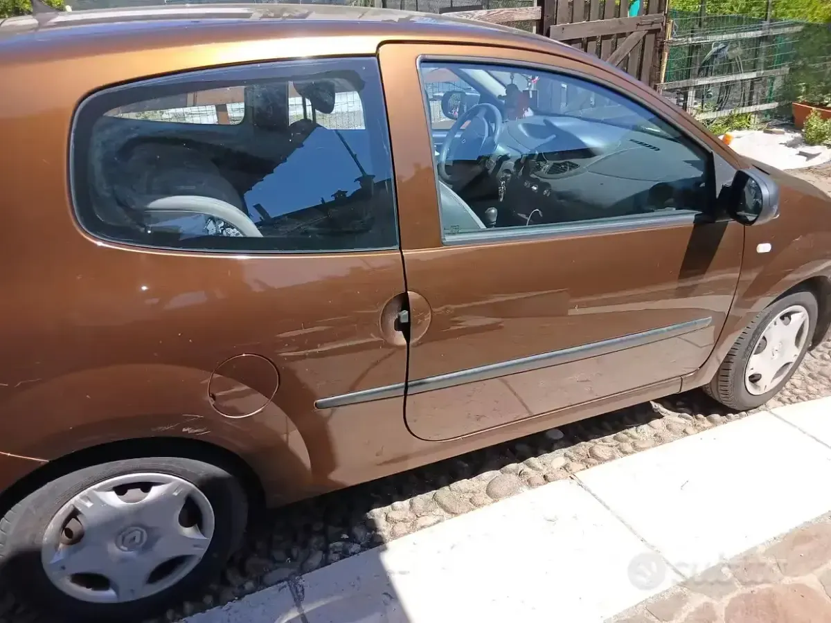 Usado Renault Twingo 75 CV (55 kW) 2010 Utilitario