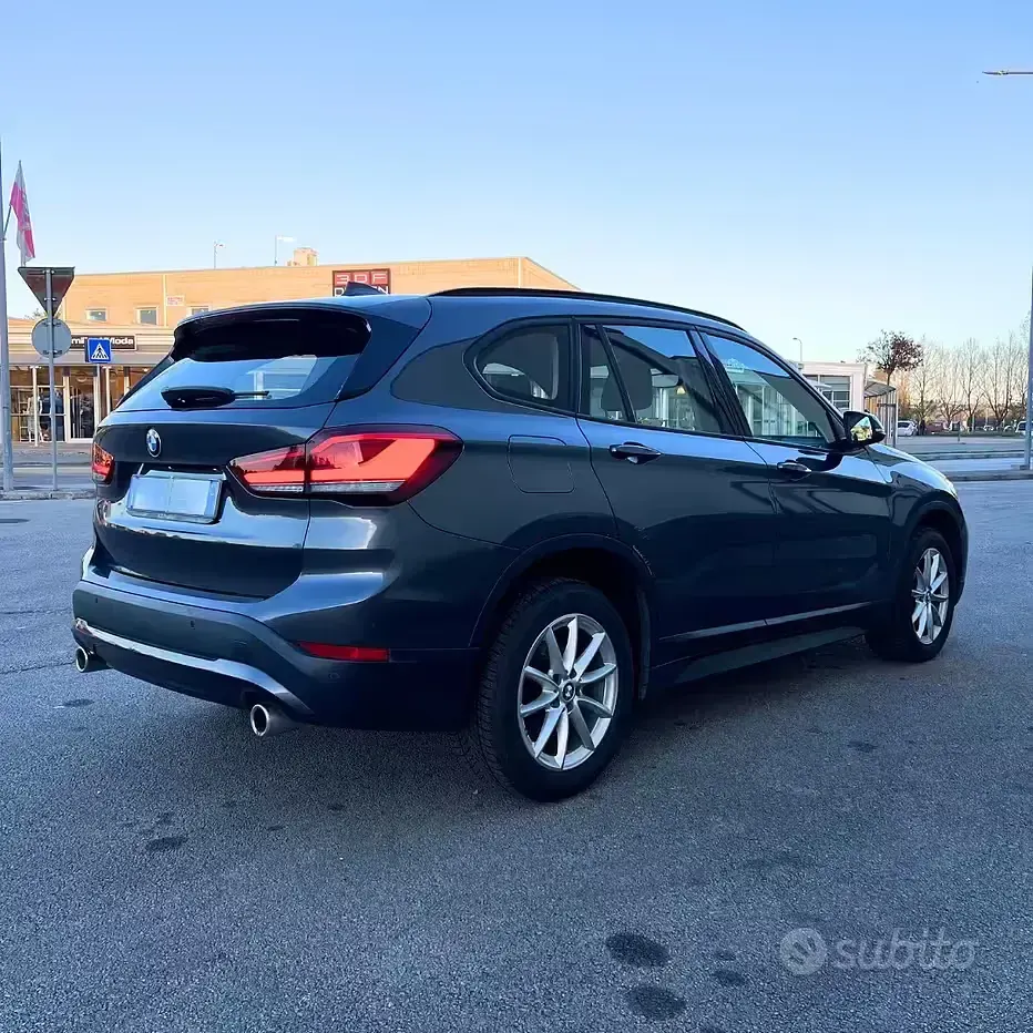 Usata BMW X1 150 CV (110 kW) 2020 Grigio SUV