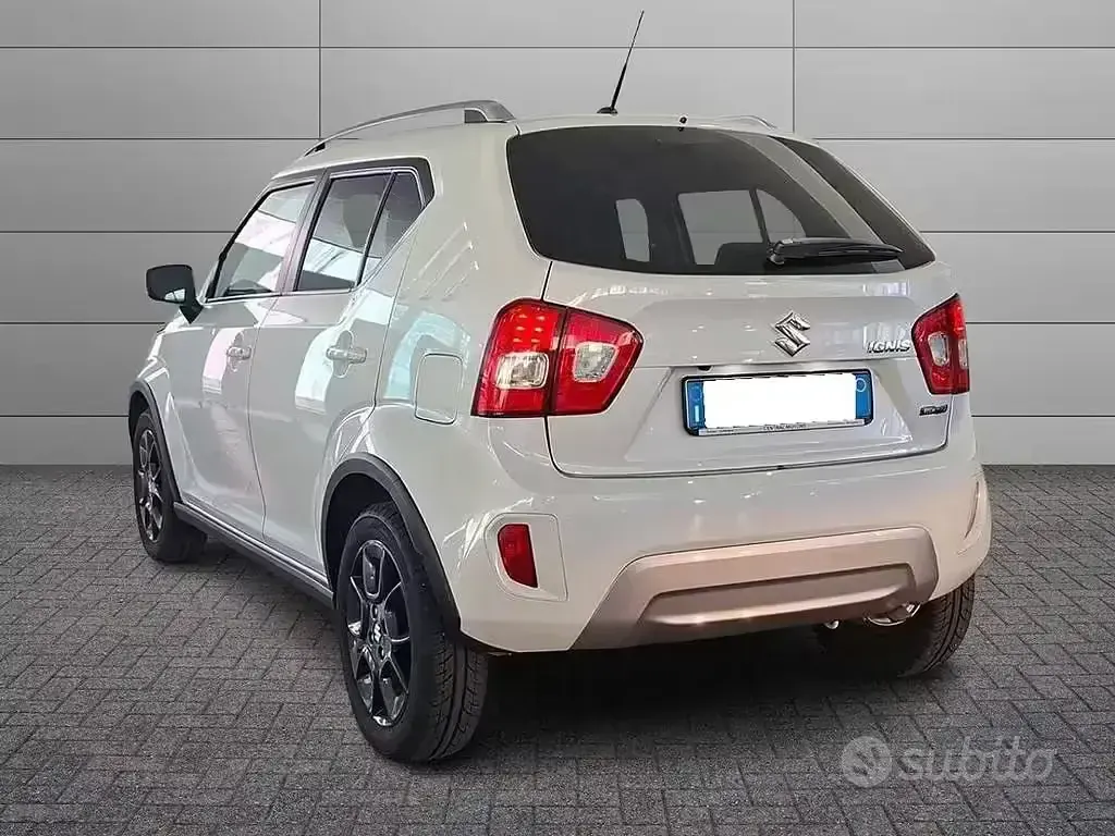 Usata Suzuki Ignis 83 CV (61 kW) 2020 Bianco SUV