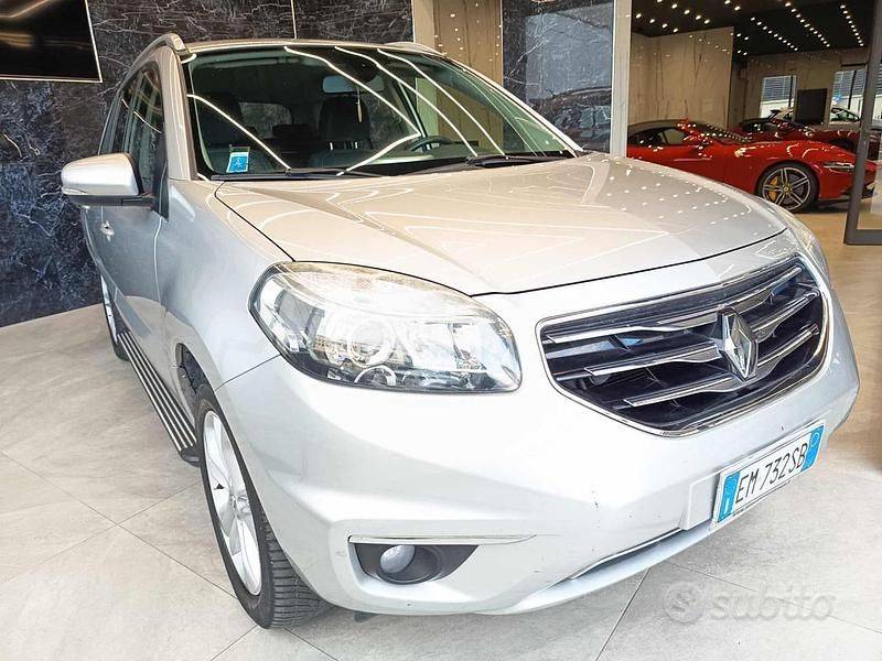 Usata Renault Koleos Dynamique 150 CV (110 kW) 2012 Grigio scuro SUV