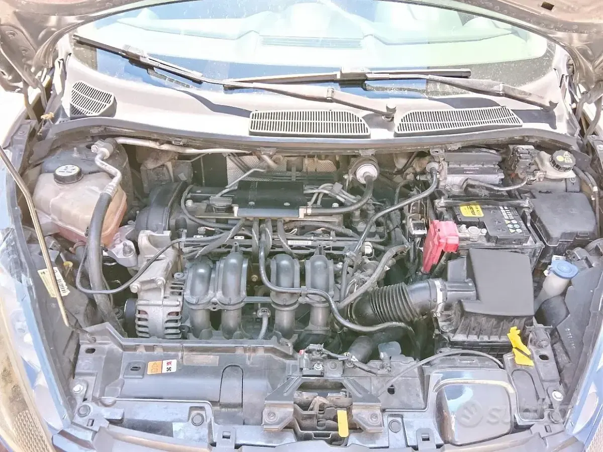 Usata Ford Fiesta 2010 Grigio Berlina