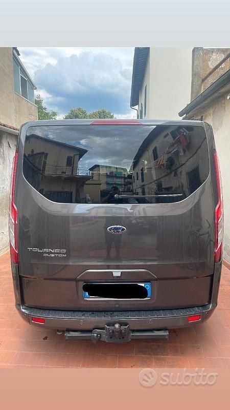 Usata Ford Tourneo Custom 2021 Grigio Furgone
