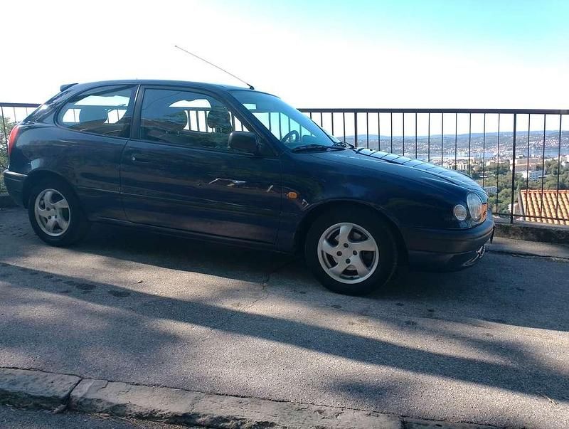 Usata Toyota Corolla Luna 86 CV (63 kW) 1999