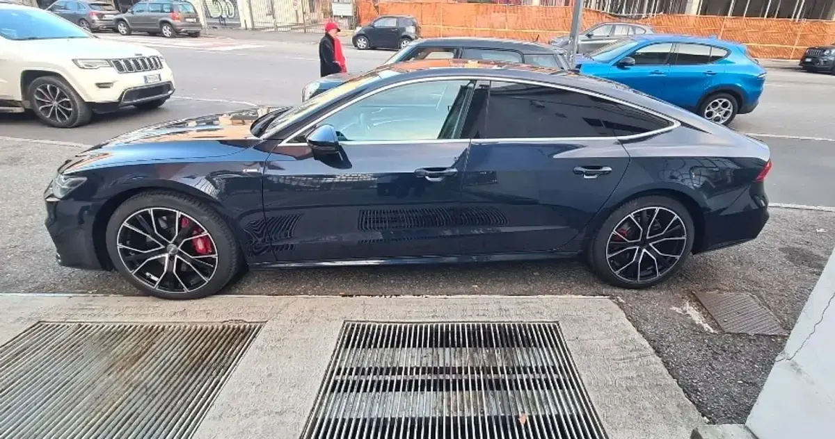 Usata Audi A7 Sportback Ambiente 340 CV (250 kW) 2018 Blu/azzurro Utilitaria