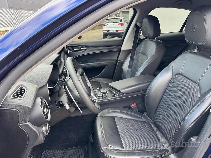 Usata Alfa Romeo Stelvio 210 CV (154 kW) 2017 Blu SUV