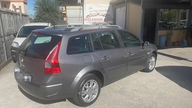 Usata Renault Mégane GrandTour Luxe 110 CV (80 kW) 2009 Grigio scuro Station wagon