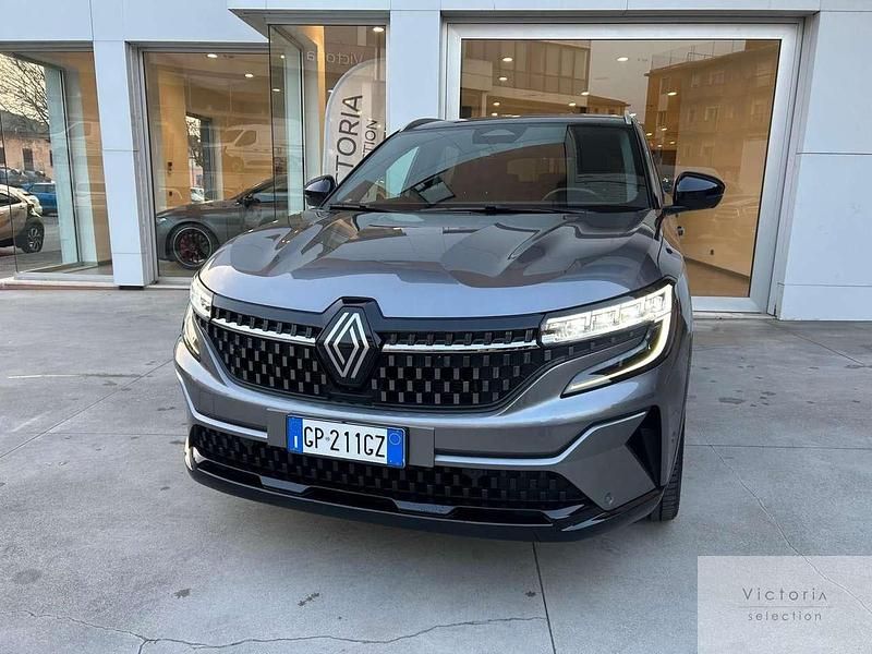 Usata Renault Austral Iconic 200 CV (147 kW) 2023 Grigio SUV