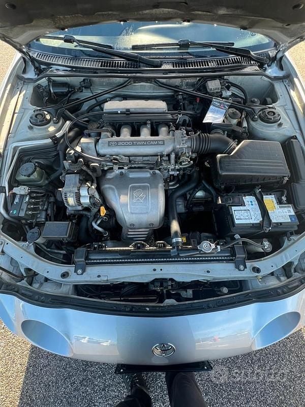 Usata Toyota Celica GT 175 CV (128 kW) 1995 Argento Coupé