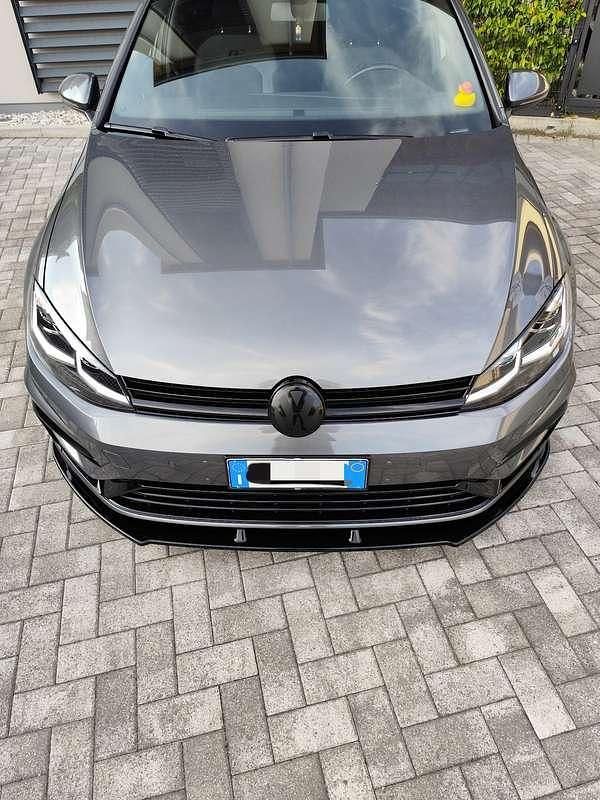 Usata VW Golf VIII R-line 245 CV (180 kW) 2020 Grigio Berlina