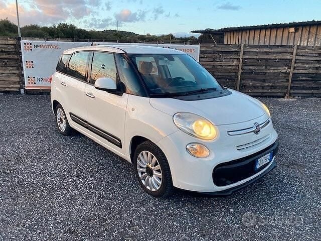 Usata Fiat 500L Business 105 CV (77 kW) 2015 Bianco Monovolume