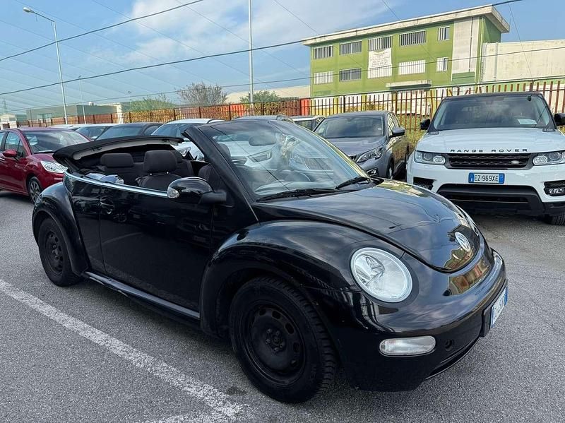 Usata VW New Beetle 75 CV (55 kW) 2004 Nero Utilitaria