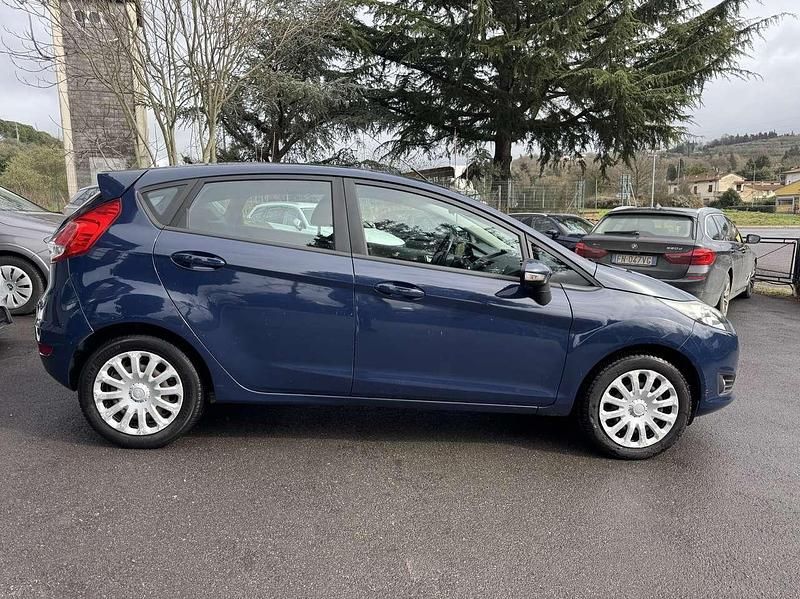 Usata Ford Fiesta Business Edition 97 CV (71 kW) 2014 Blu/azzurro Utilitaria