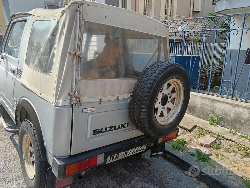 Usata Suzuki Samurai 1983 Grigio SUV