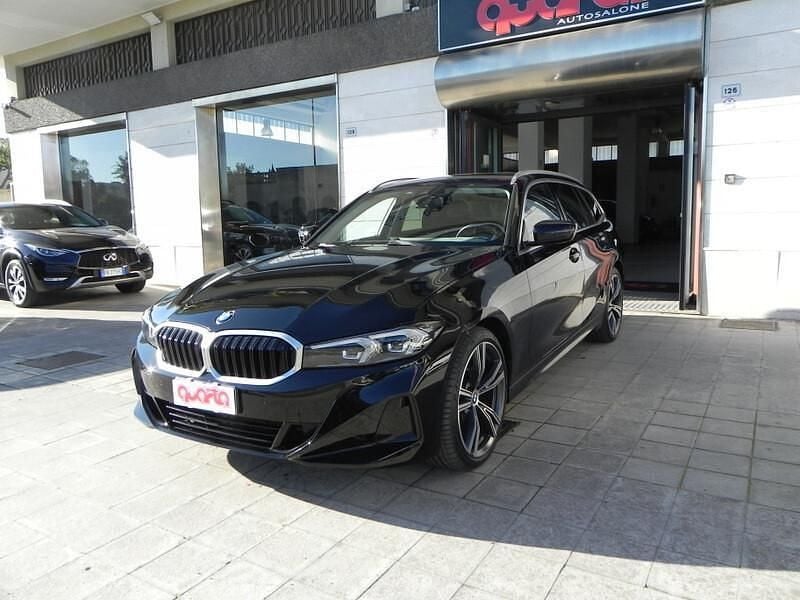 Usata BMW 318 149 CV (109 kW) 2023 Nero Station wagon