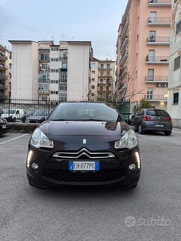 Usata Citroën DS3 90 CV (66 kW) 2011 Nero Utilitaria