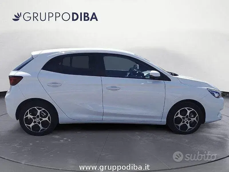 Nuova MG MG3 Luxury 102 CV (75 kW) 2025 Bianco Utilitaria