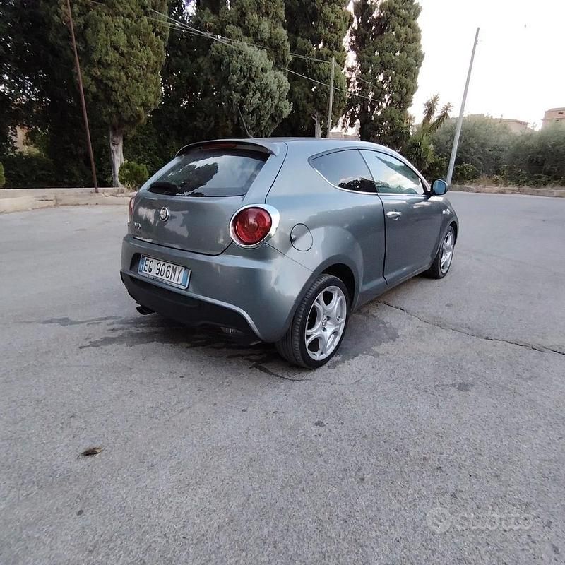 Usata Alfa Romeo MiTo 95 CV (69 kW) 2011 Grigio Utilitaria