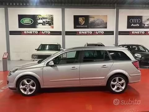 Occasion Opel Astra Club 115 ch (84 kW) 2008 Gris Break