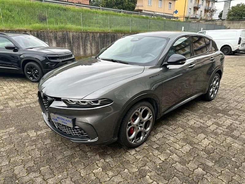 Second-hand Alfa Romeo Tonale Edizione Speciale 131 CP (96 kW) 2022 Gri SUV