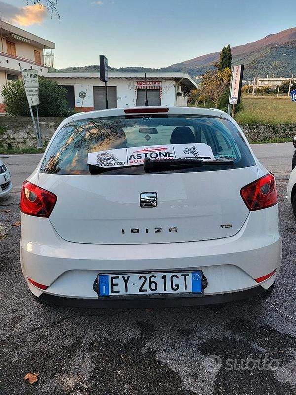 Usata Seat Ibiza 75 CV (55 kW) 2015 Berlina