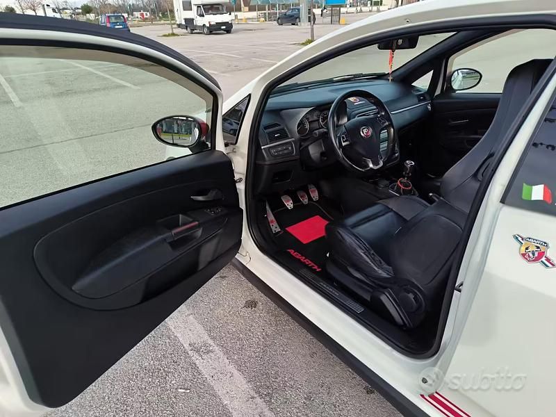Usata Abarth Grande Punto 155 CV (114 kW) 2007 Bianco Utilitaria