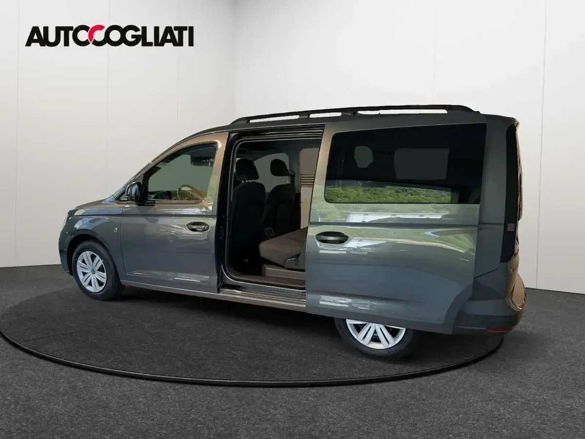 Nuova VW Caddy 102 CV (75 kW) 2026 Grigio Monovolume
