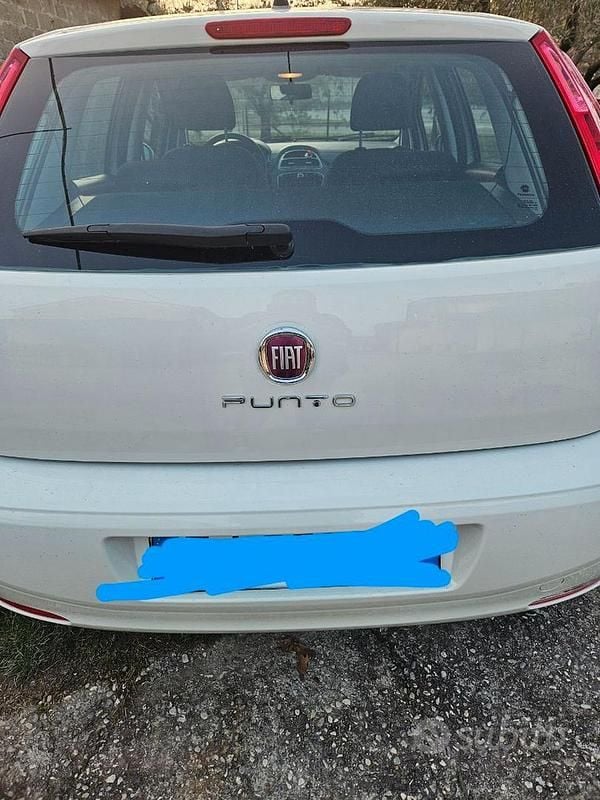 Usata Fiat Punto Street 95 CV (69 kW) 2017 Bianco Utilitaria