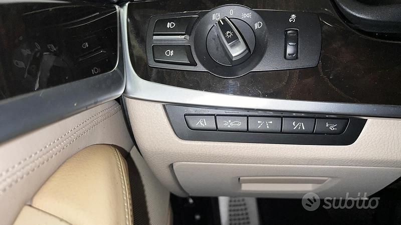 Usata BMW 530 2011 Blu Berlina