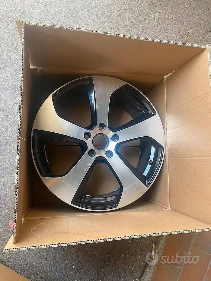 Usata VW Golf VI GTI 210 CV (154 kW) 2010 Bianco Utilitaria