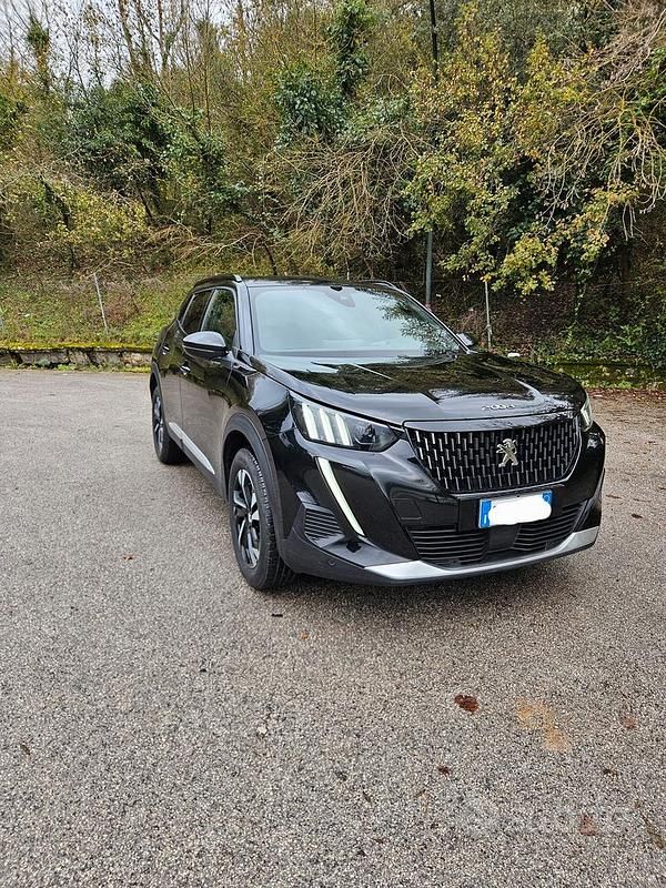 Usata 2023 Peugeot 2008 GT SUV | 21.500 € (Buon prezzo) - Immagine 1/4