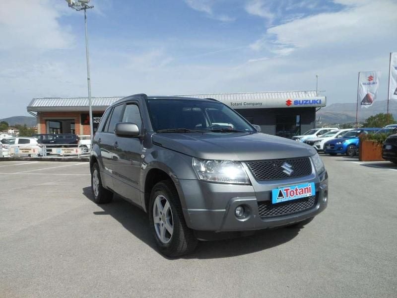 Usata Suzuki Grand Vitara 129 CV (94 kW) 2006 Grigio SUV