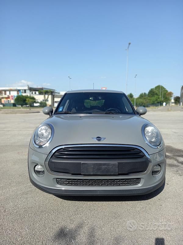 Usata Mini ONE 95 CV (69 kW) 2016 Grigio Utilitaria