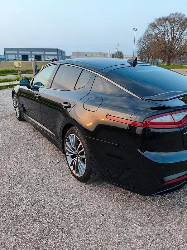 Usata Kia Stinger GT-Line 200 CV (147 kW) 2019 Nero Utilitaria